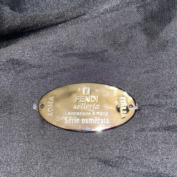 Gorgeous XL authentic FENDI SILVER medallion silky storage bag 23“ x 23“ - Picture 2 of 2